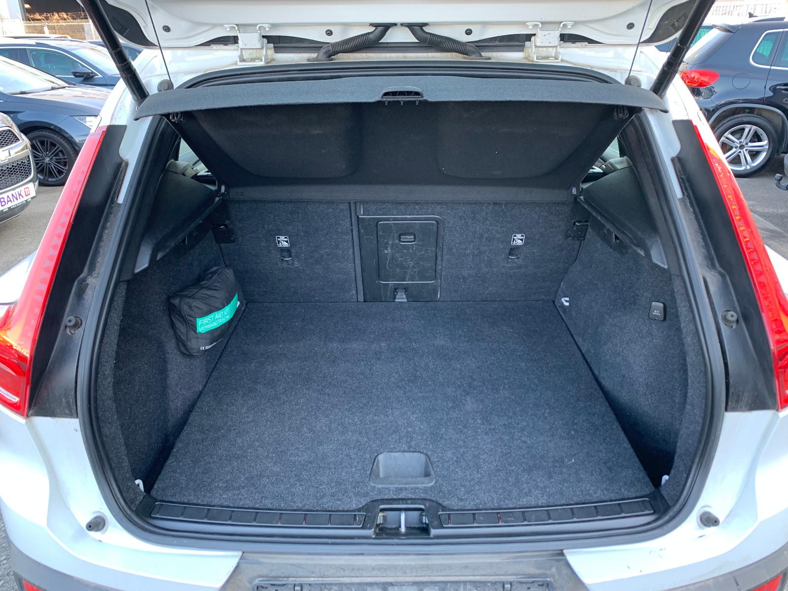 Volvo XC40 1.5 T2 TOP ZUSTAND! Netto-13.445€ #867