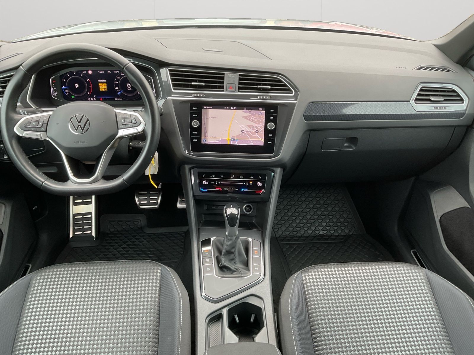 Volkswagen Tiguan - Bild 10