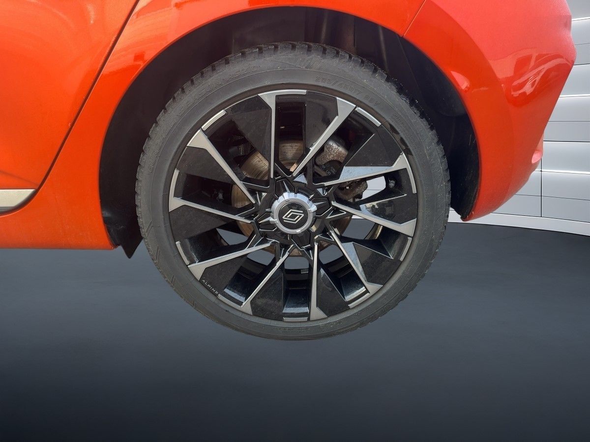 Fahrzeugabbildung Renault Clio Esprit Alpine E-Tech 140