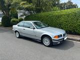 BMW 318iS Coupé - BMW 318: Coupé, 318is