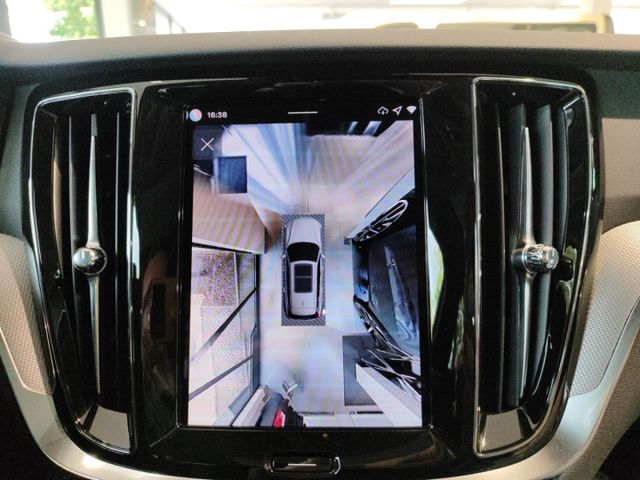 VOLVO V60 T6 (Bild 24 von Array)