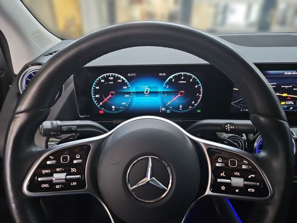 Fahrzeugabbildung Mercedes-Benz B 200 Progressive AHK Multibeam Sound SHZ Ambie.