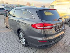 Fahrzeugabbildung Ford Mondeo Hybrid Titanium LED Spur Automatik Kamera