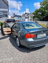 BMW 325i - Rent auto wenig km top zustant - gebrauchte BMW 325 aus dem Jahr 2009