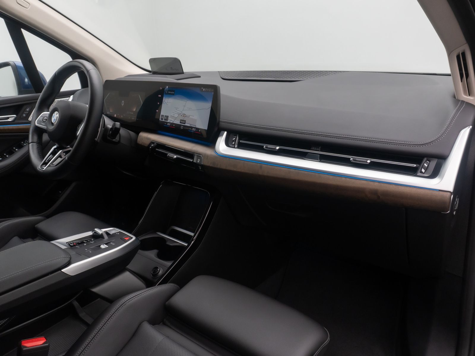 Fahrzeugabbildung BMW 223 Active Tourer Luxury Line 360°H/K HUD Sport