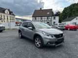 Peugeot 2008 Pano Klima ACC Alu Leder Navi Parkassistent - Peugeot 2008 mit Diesel-Antrieb: Limousine