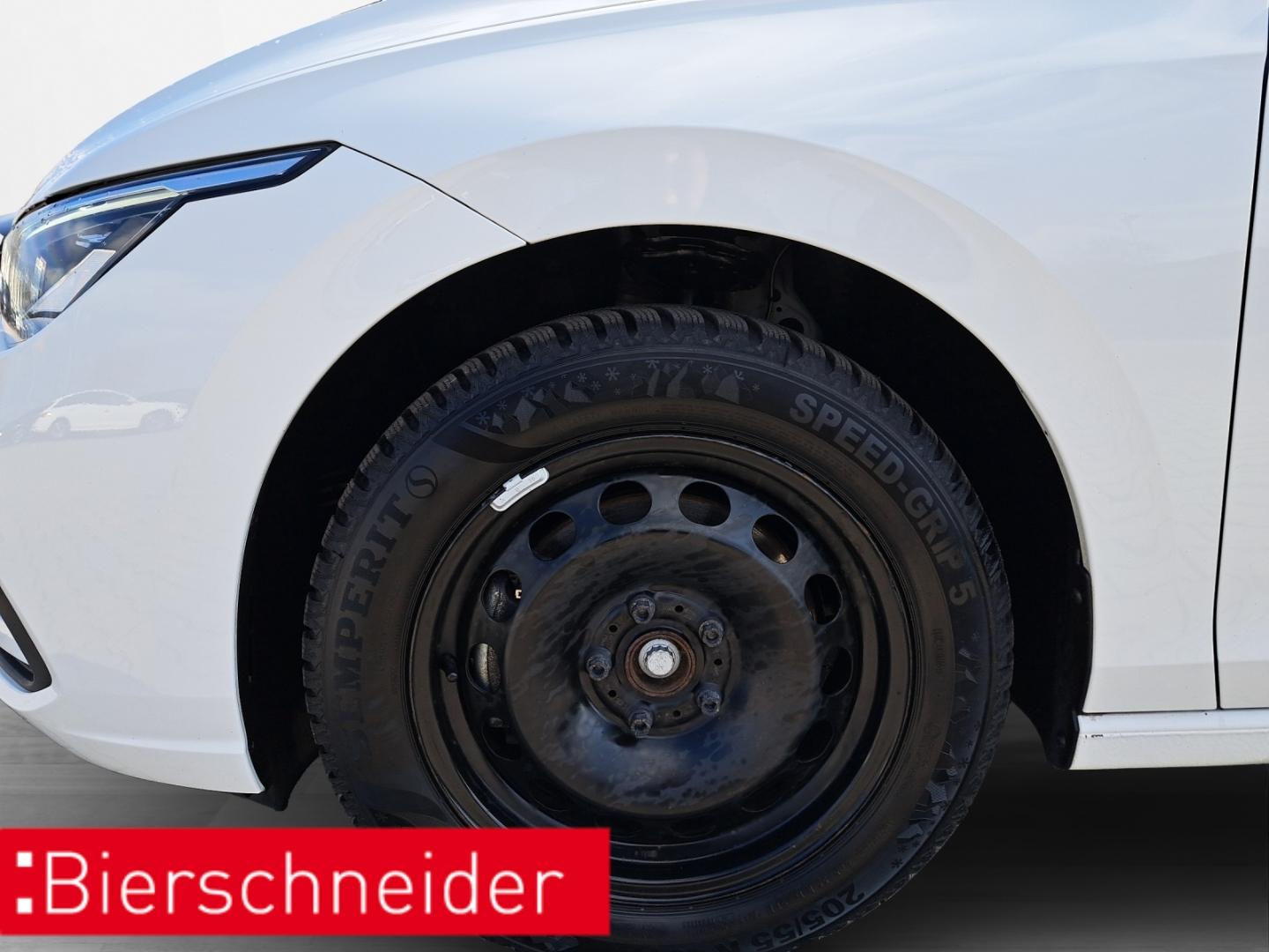 Volkswagen Golf Var. 8 2.0 TDI Life DIGITAL COCKPIT PRO LED