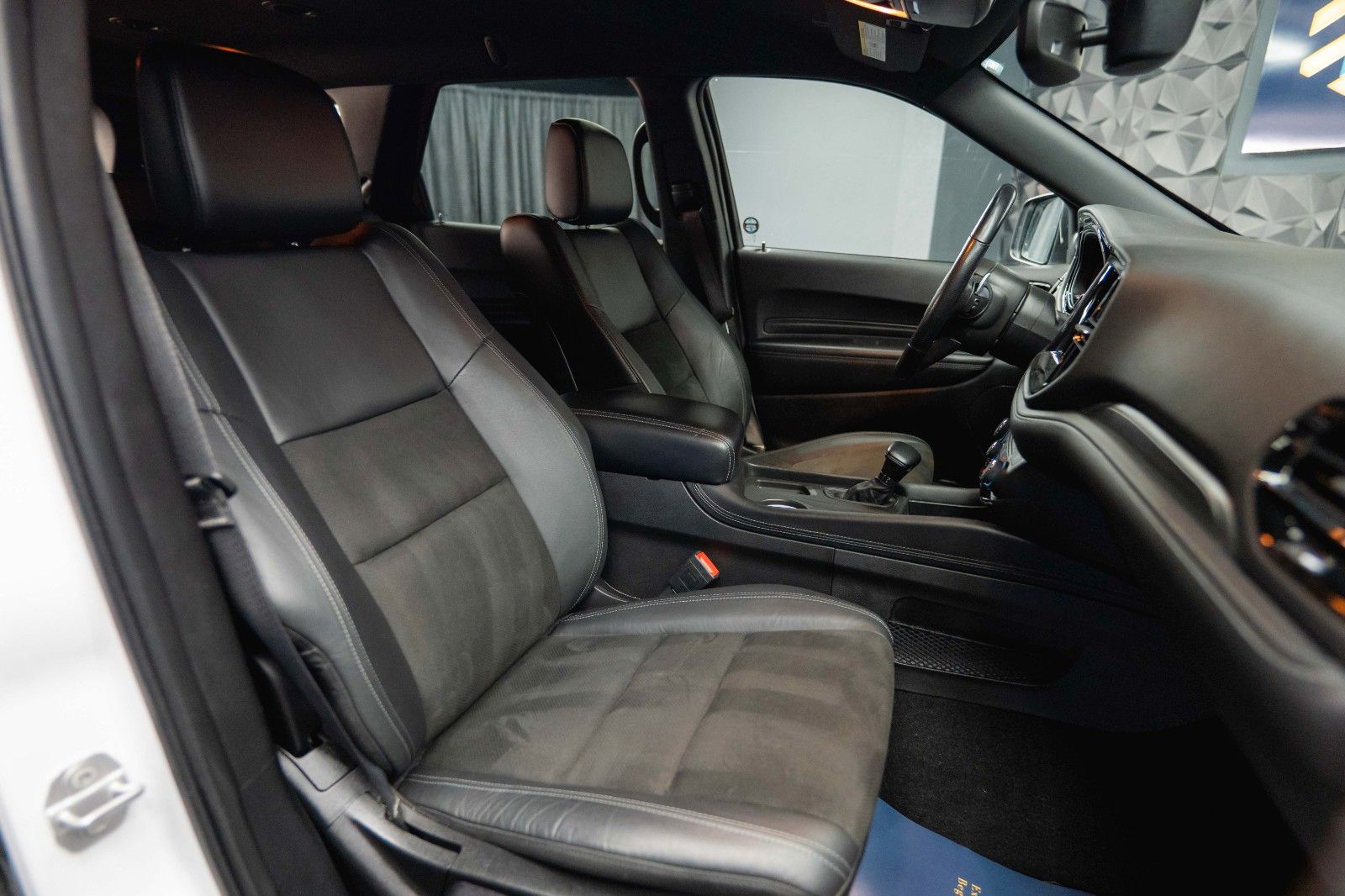 Fahrzeugabbildung Dodge Durango 3.6 V6 GT SRT 4x4 Night-Paket Modell 22