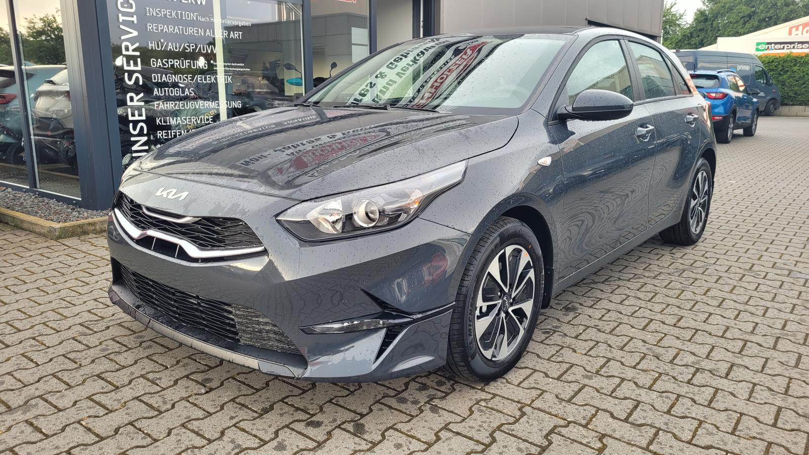 Kia Ceed 1.5 T-GDI AT Kamera*Sitzheizung*APP*Navi