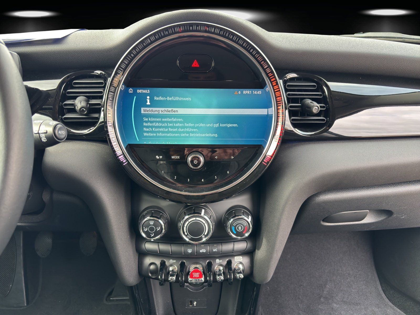 Fahrzeugabbildung MINI Cooper Classic Trim