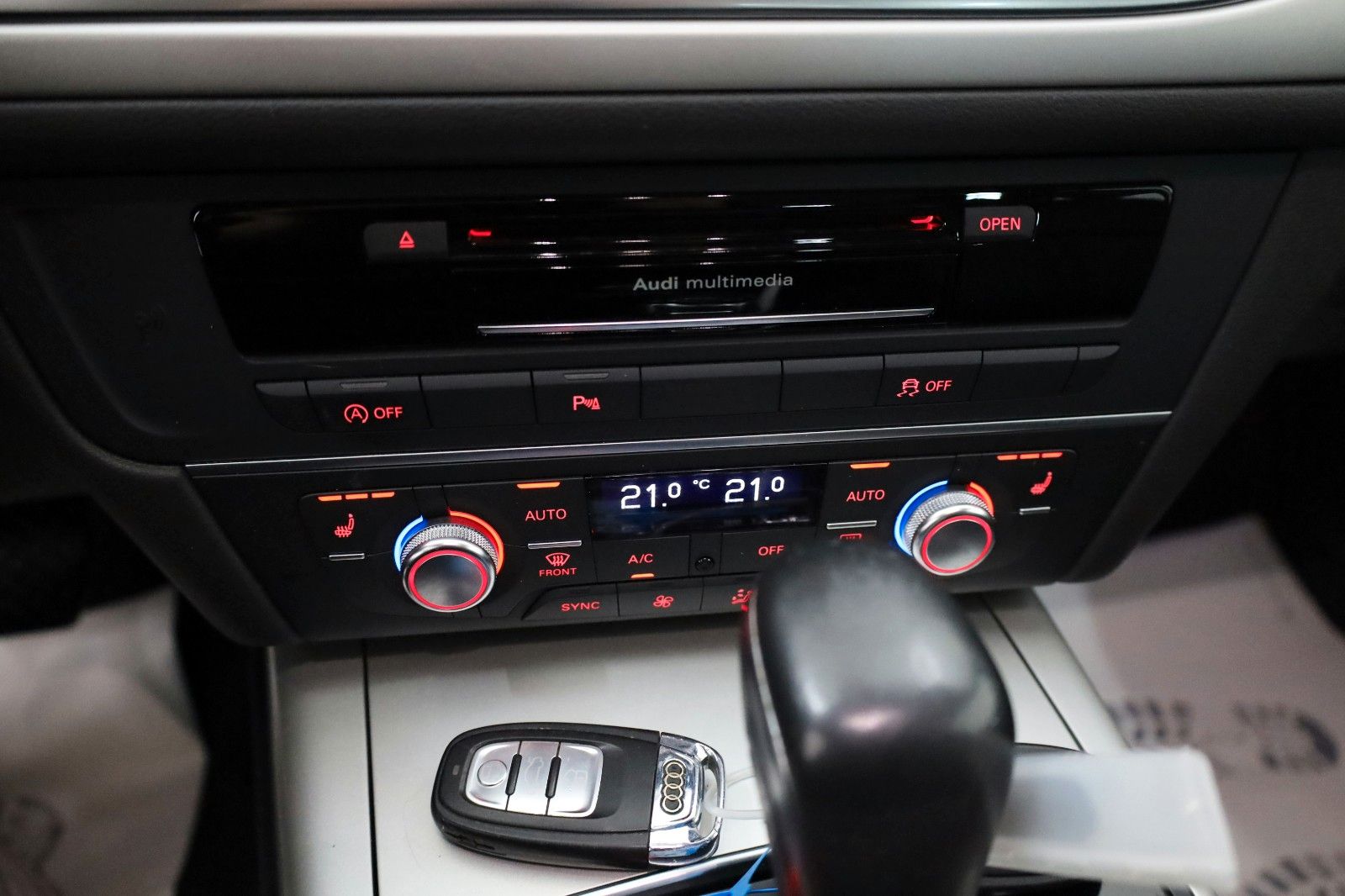 Fahrzeugabbildung Audi A6 Avant 3.0 TDI quattro Leder,Navi,Xenon,Kamera