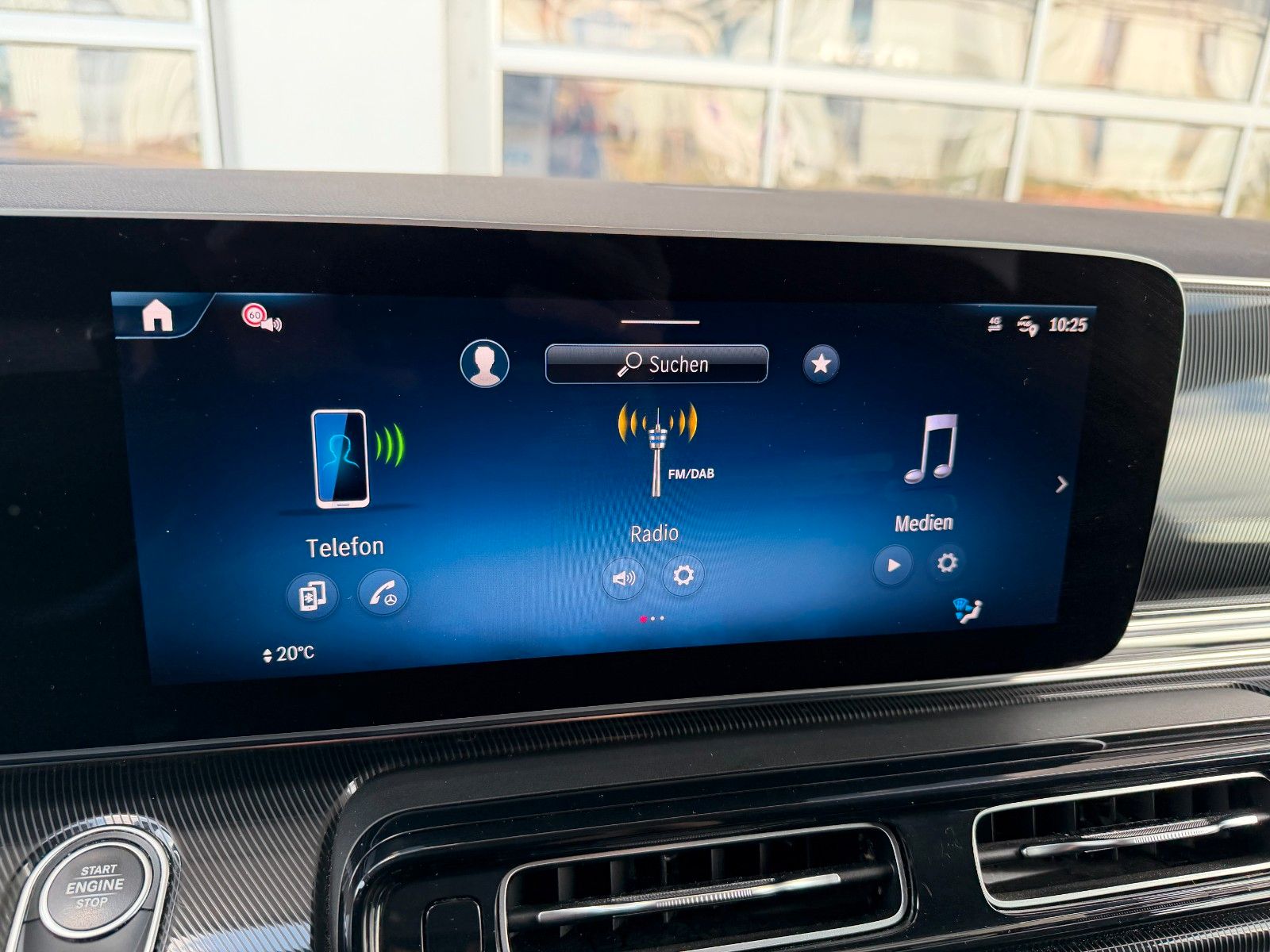 Fahrzeugabbildung Mercedes-Benz V 220 d DISTRONIC AHK2,5to 7Sitze