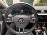 Skoda Superb 2.0 TDI SCR DSG Ambition Combi Ambition - Skoda Superb von privat