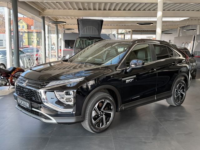 Mitsubishi Eclipse Cross PHEV 2.4 4WD/SHZ/NAVI/LED/Kamera/