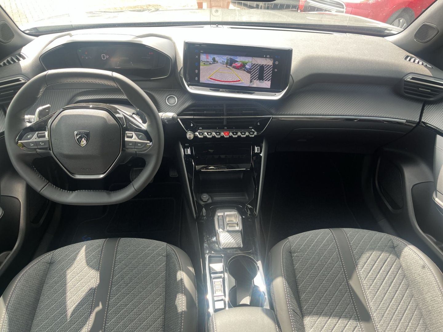 Fahrzeugabbildung Peugeot 2008 ALLURE HYBRID 145 e-DSC6 Navi LED ACC SHZ