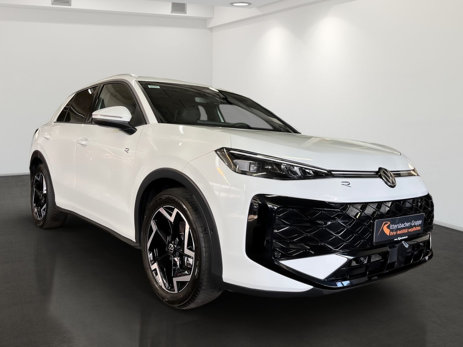 Volkswagen T-Roc R-Line 1,5 eTSI DSG Navi RFK IQ.Light foto 3