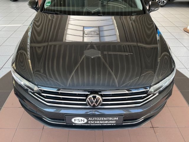 Fahrzeugabbildung Volkswagen Passat Variant 1.5 TSI DSG BUSINESS NAV AHK GJR