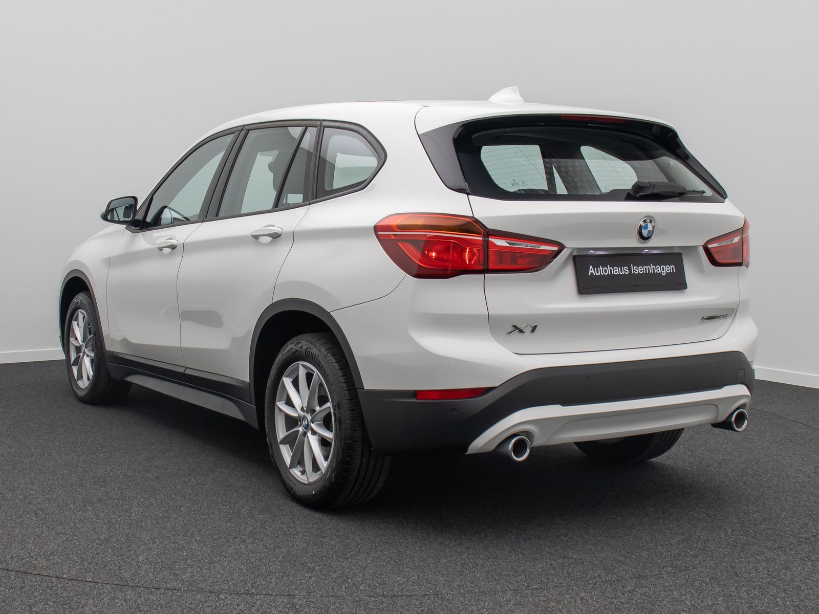Fahrzeugabbildung BMW X1 xD18d Navi DAB Lordos GeschwindigReg Panorama