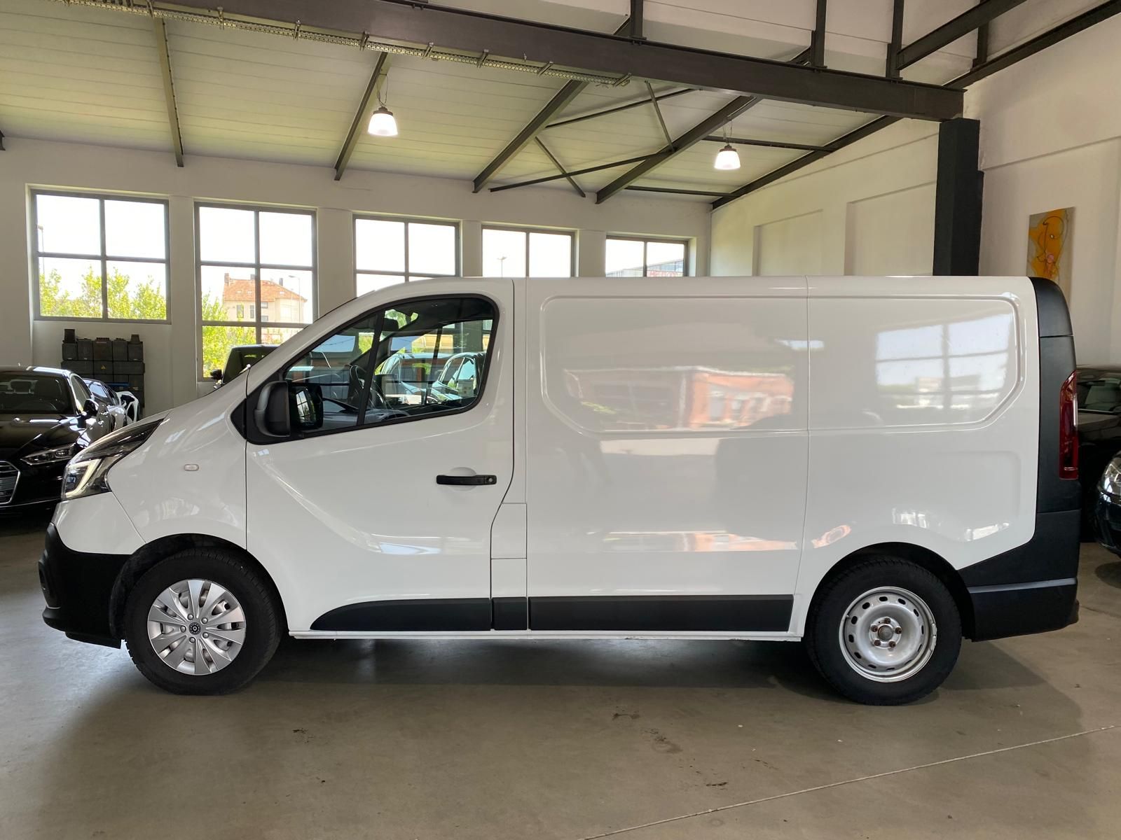 Fahrzeugabbildung Renault Trafic L1H1 2.0 dCi /Navi/Klima/2-Si/BOTT/SH/RFK