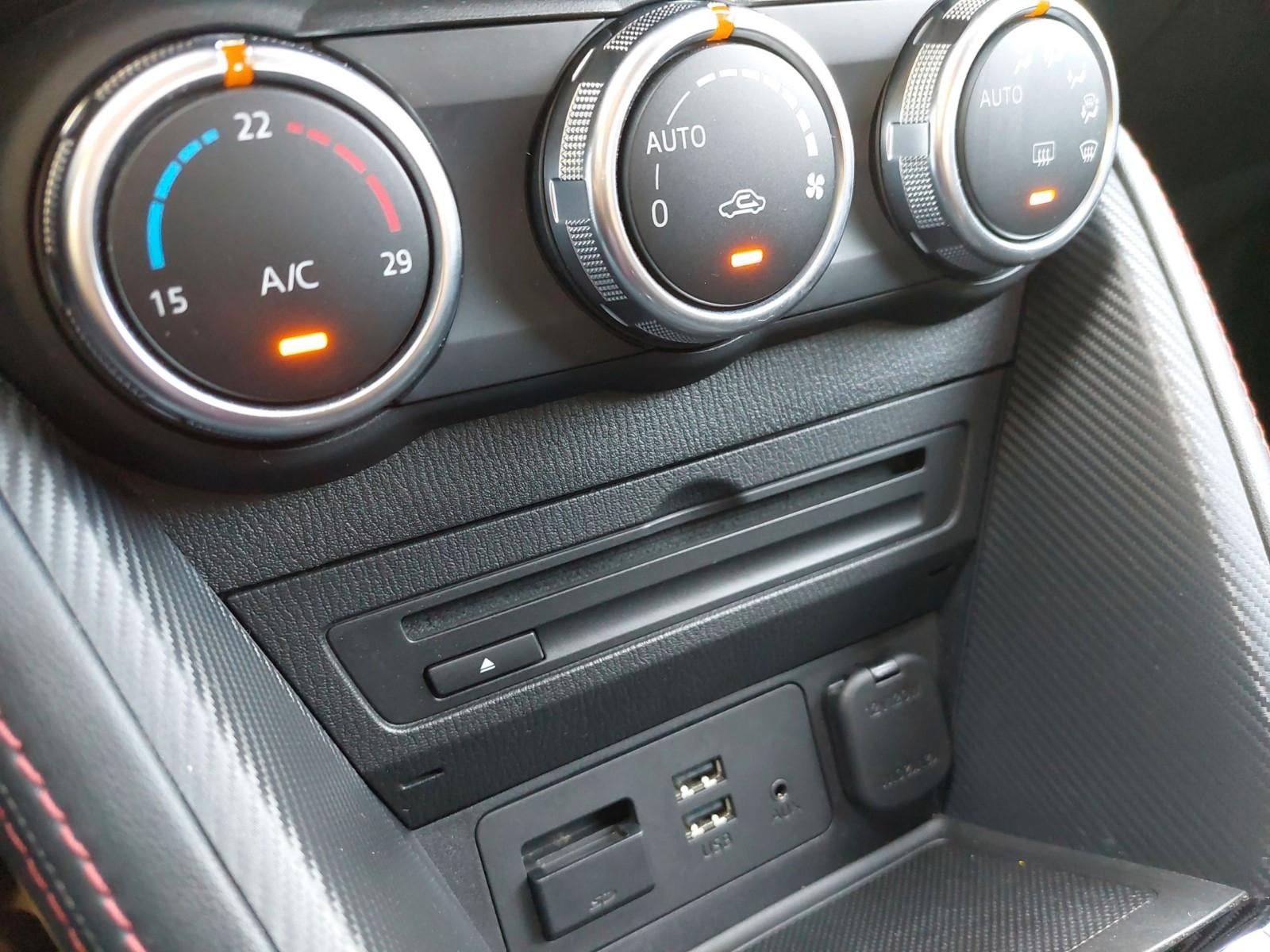 Mazda SPORTS-LINE SHZ PDC NAVI TEMPOMAT BLUETOOTH