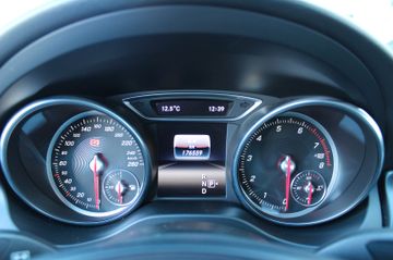 Mercedes CLA 250 Shooting Brake - 10