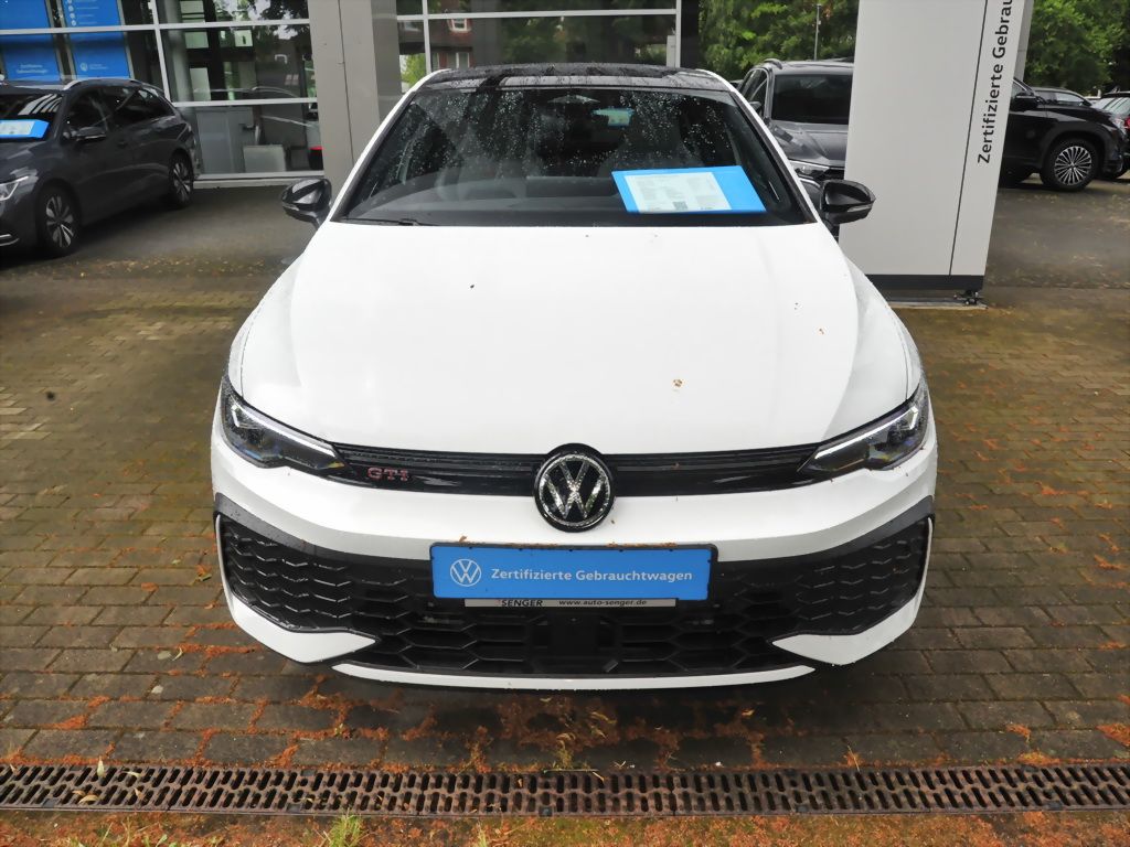 Volkswagen Golf VIII 2.0 TSI GTI Nav Matrix HuD Pano foto 2