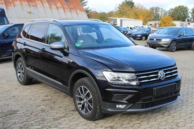 Volkswagen Tiguan Allspace 2.0 TSI DSG 4Motion Life Pano