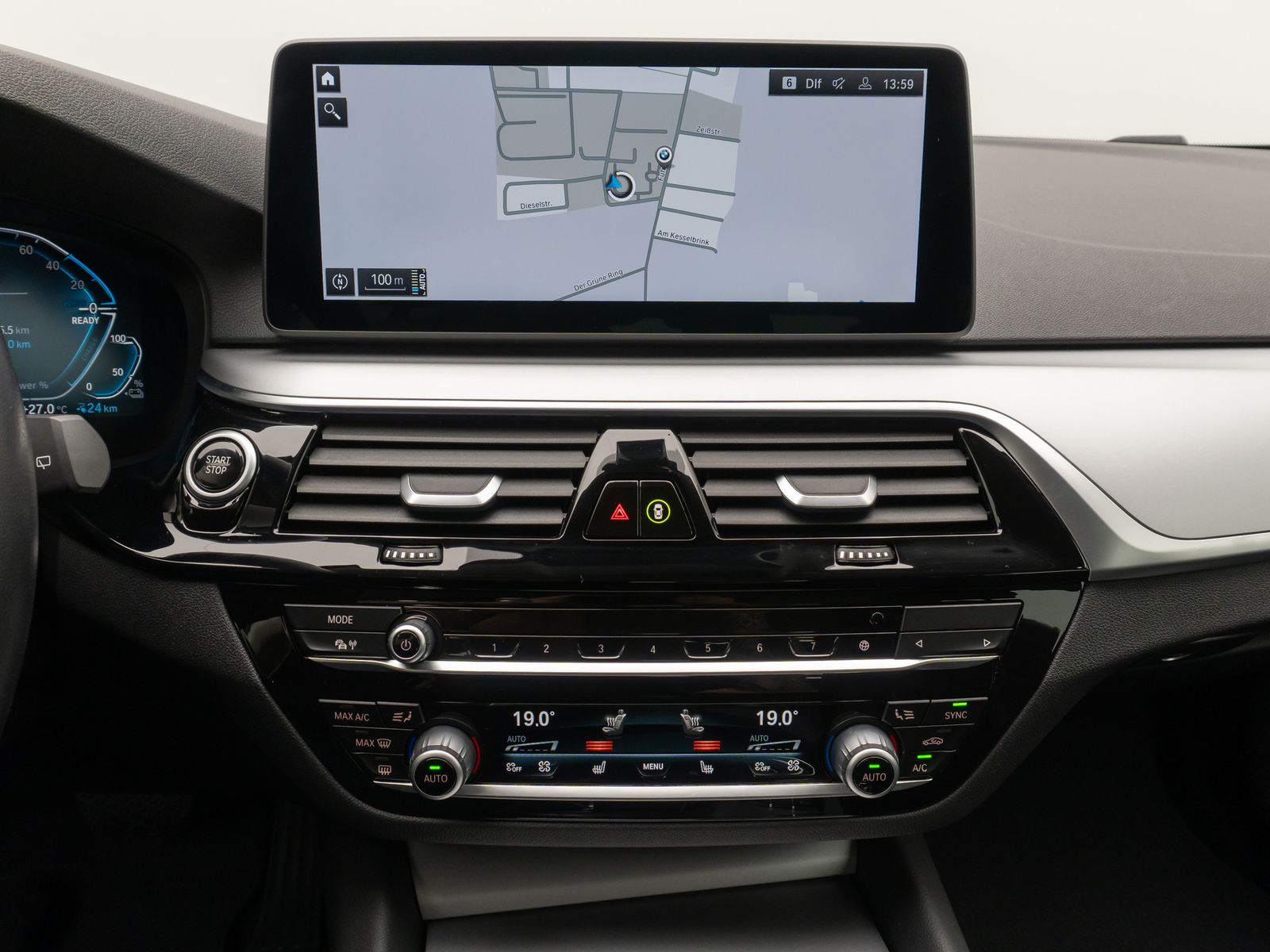 Fahrzeugabbildung BMW 520e Alarm DAB Kamera Cockpit Sport Leder 18Zoll