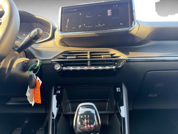 Peugeot 2008 1.2 Benzin 100 Business Kam.+LED+Navi+SHZ