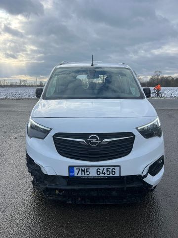 Opel Combo 1.3i 96KW AUTOMAT fahrbereit  5 sitz