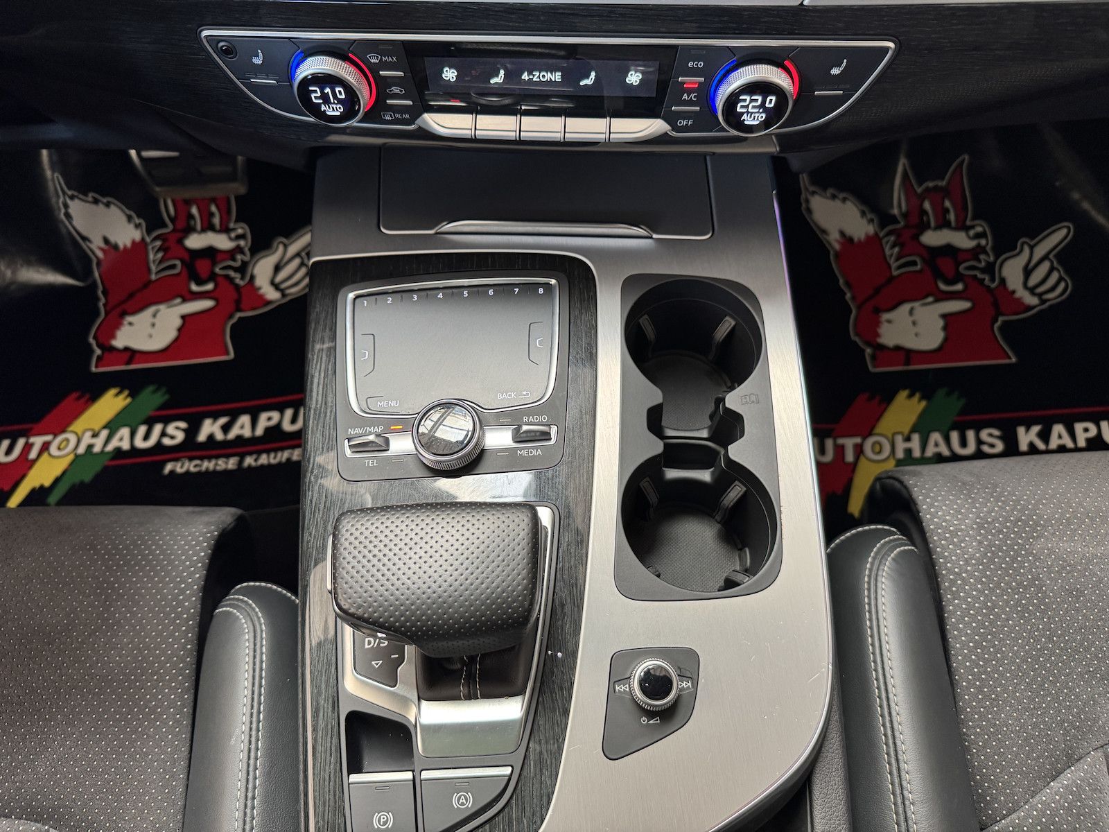 Fahrzeugabbildung Audi Q7 S-Line /7-Si/Pano/Matrix/BOSE/Luft/Ahk/