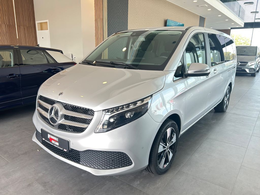 Image of Mercedes-Benz 220