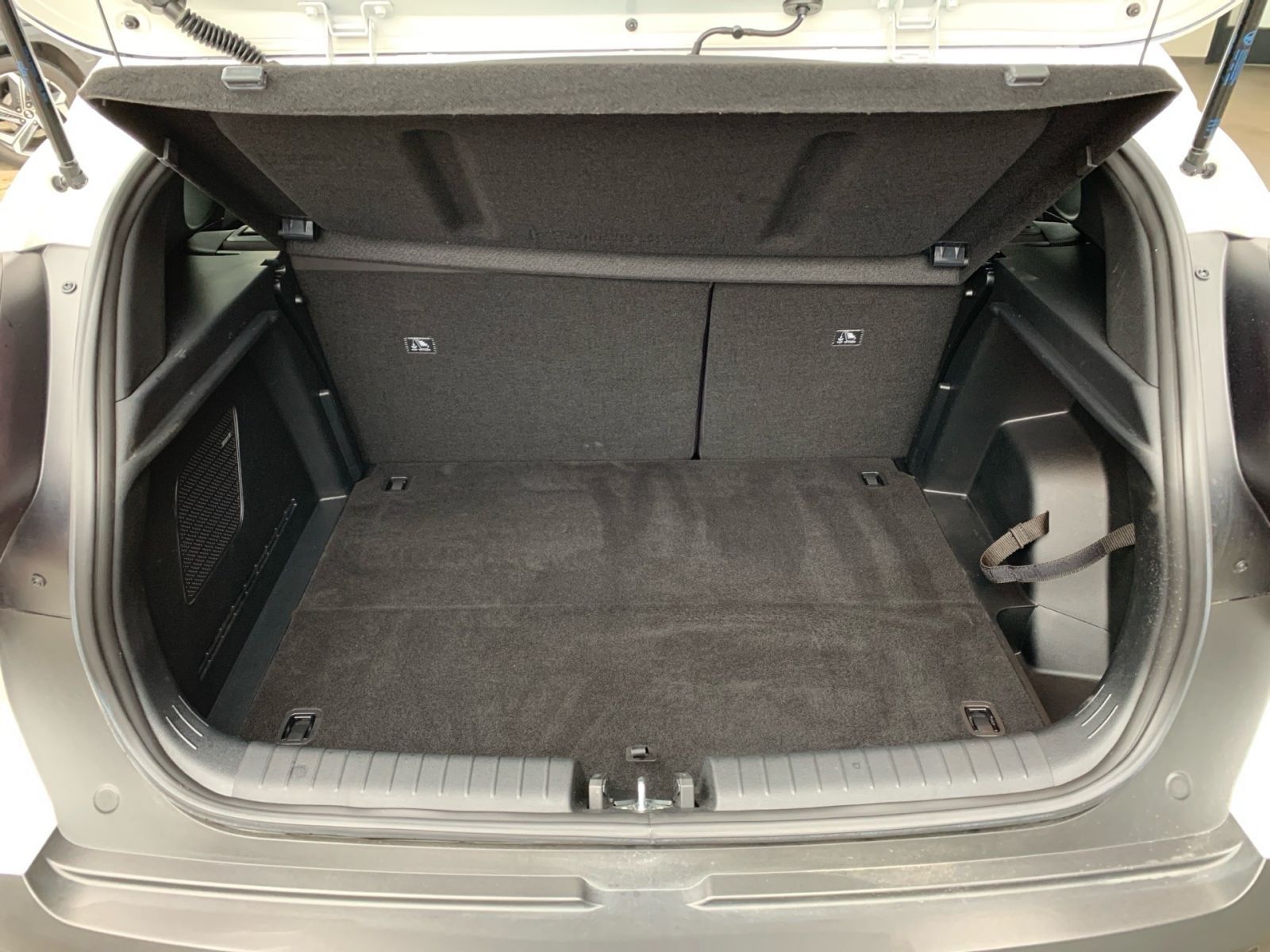 Fahrzeugabbildung Hyundai BAYON 1.0 T-GDI Connect & Go Navi BOSE