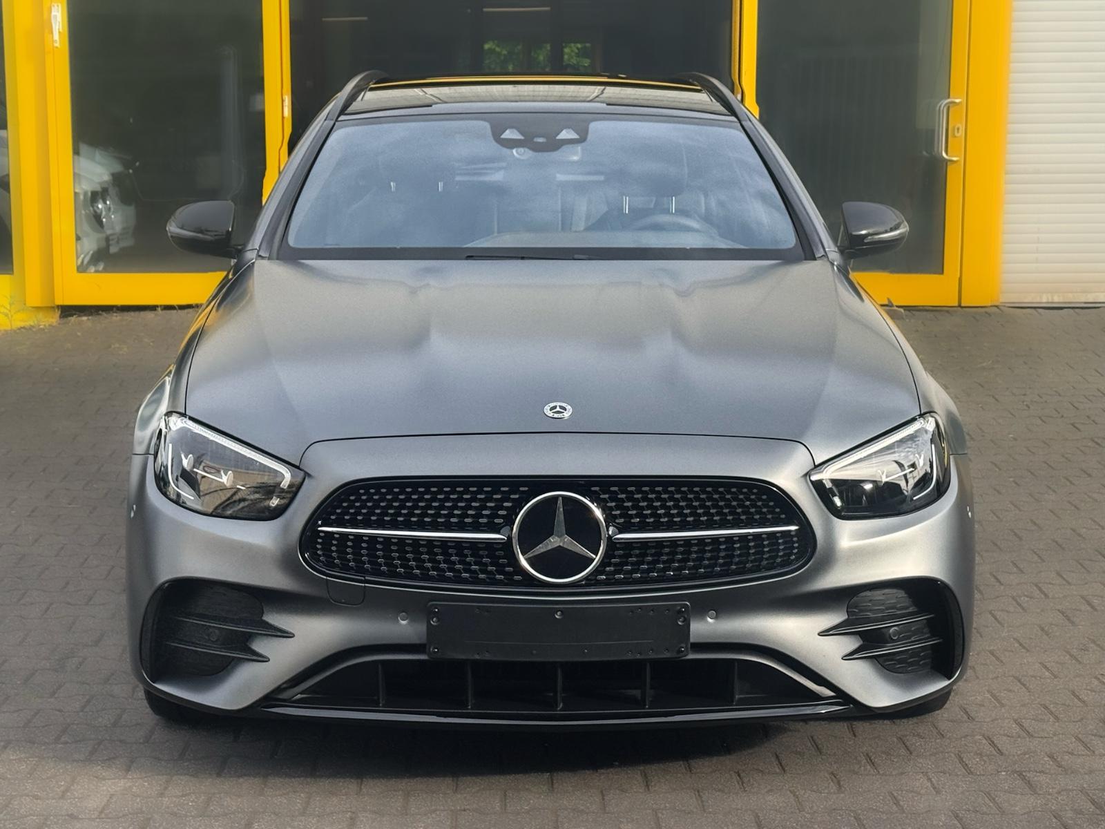 Mercedes-Benz de/T/4M/AMG INT+EXT/PANO/DISTR/AHK/HUD/SOFTCLOSE