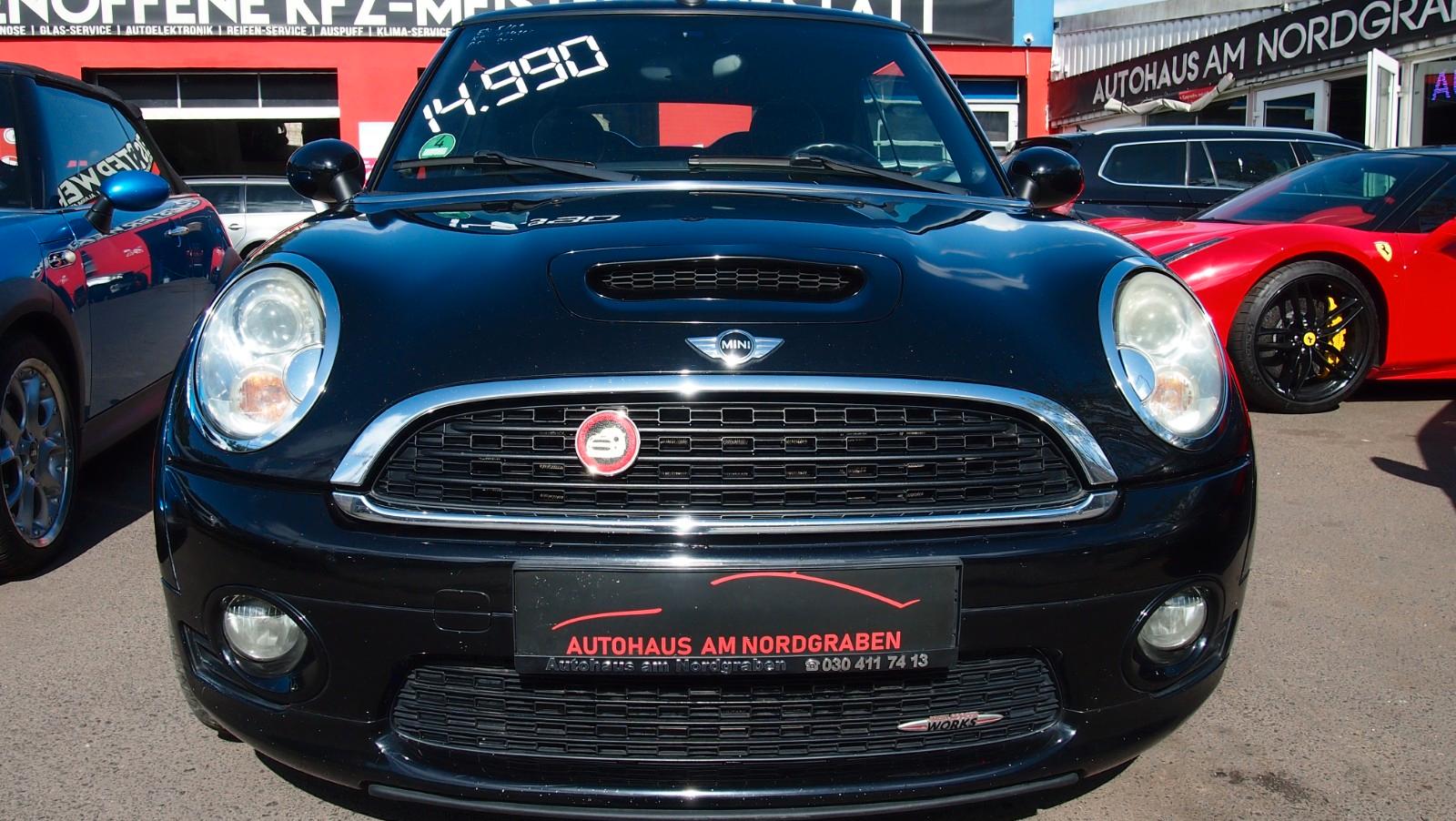 MINI JOHN COOPER WORKS CABRIO JCW NAVI PARKHILFE