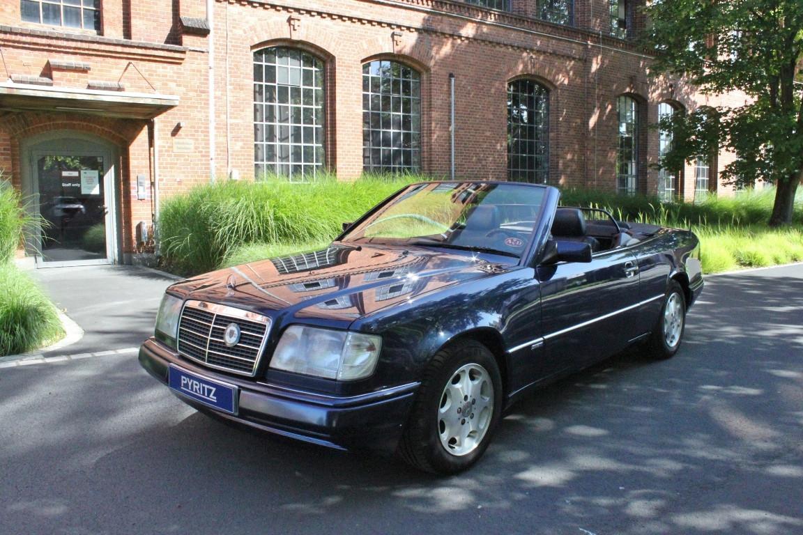 Mercedes-Benz E 320