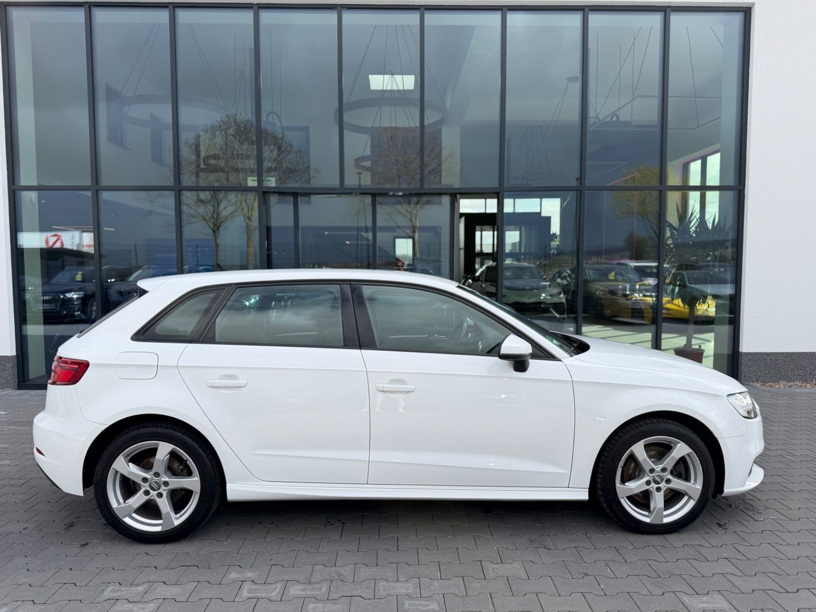 A3 Sportback 40 e-tron sport