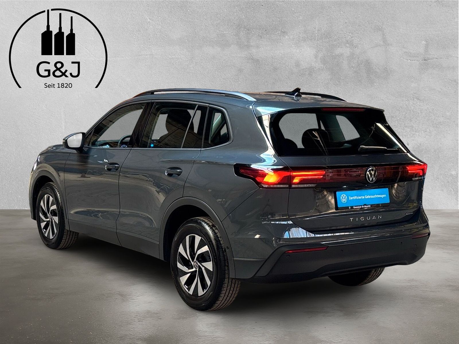 Fahrzeugabbildung Volkswagen Tiguan Life 2.0 TDI 4Motion DSG AHK Standheizung