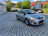 Toyota Auris 1.6 VVT-i Klimaautomatik - Toyota Auris in München