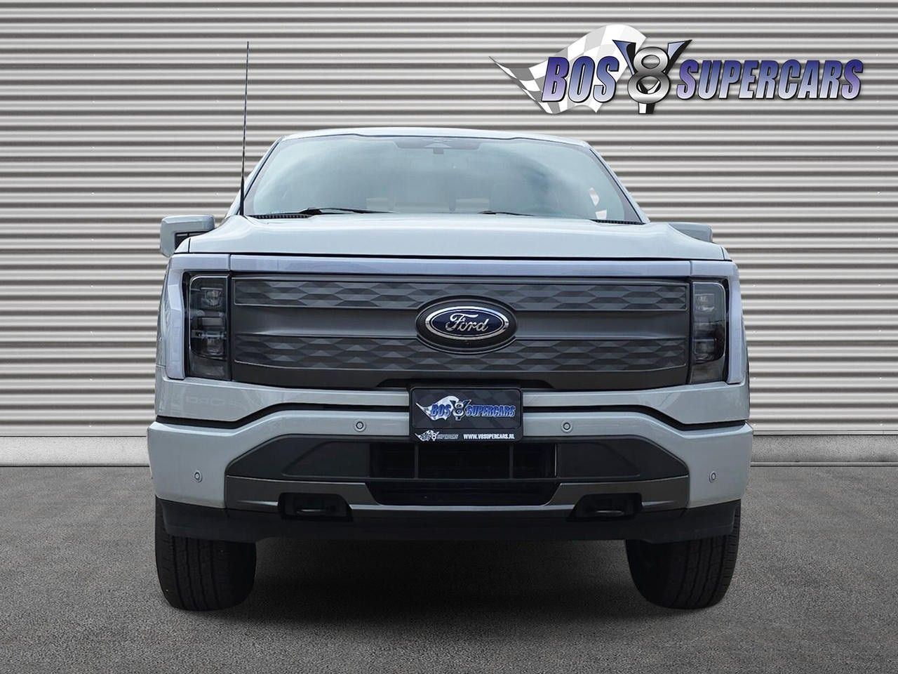 Ford F150 LIGHTNING LARIAT ER imagem 2