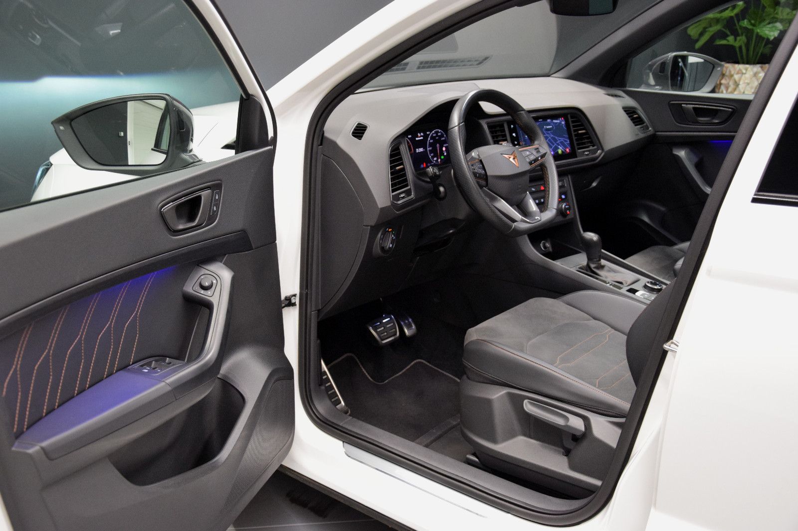 Fahrzeugabbildung CUPRA Ateca 4Drive Pano 360° ACC Schale LED Alcantara