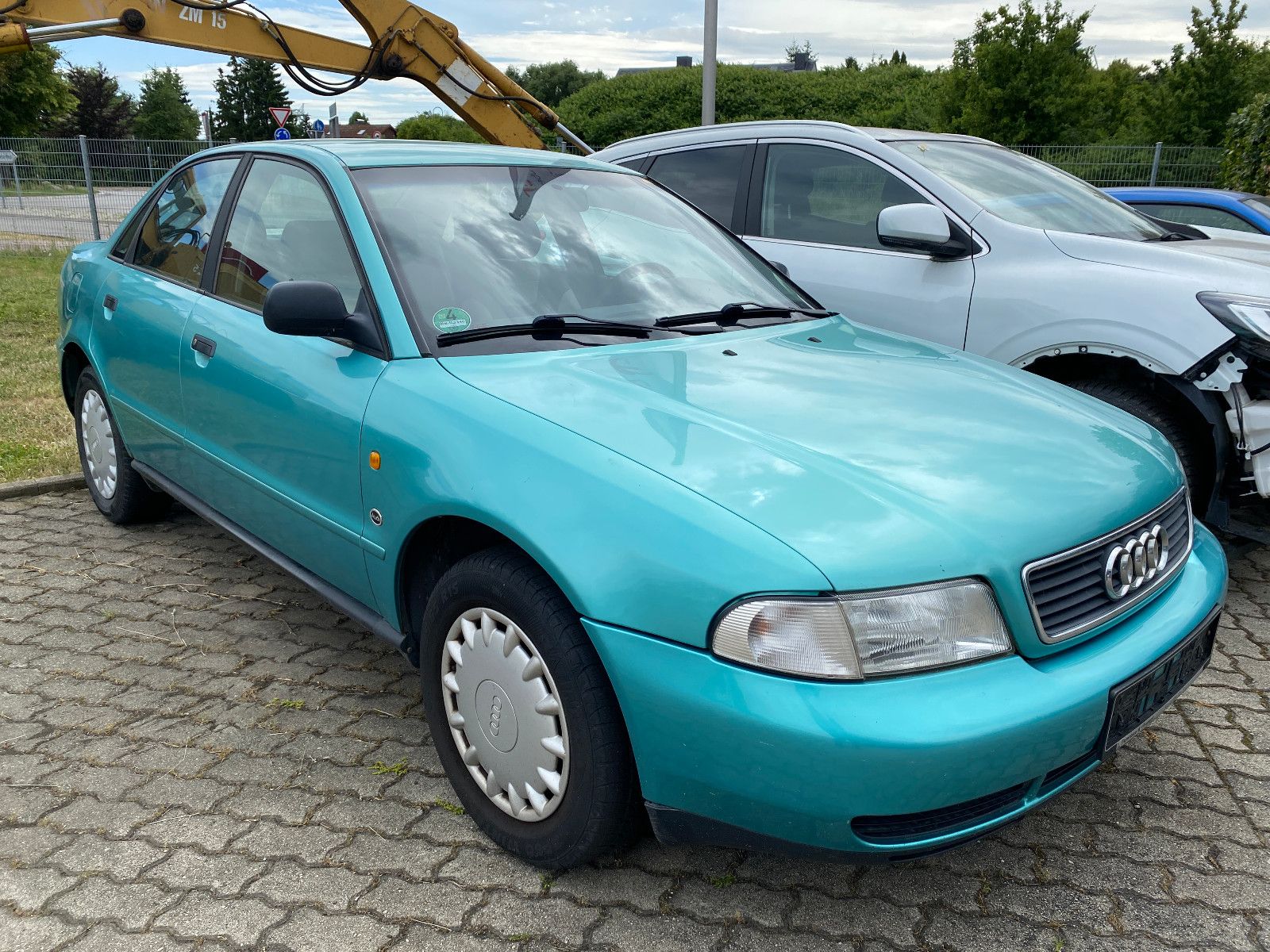 Fahrzeugabbildung Audi A4 1.8 Klimaautomatik HU bis 07.2026
