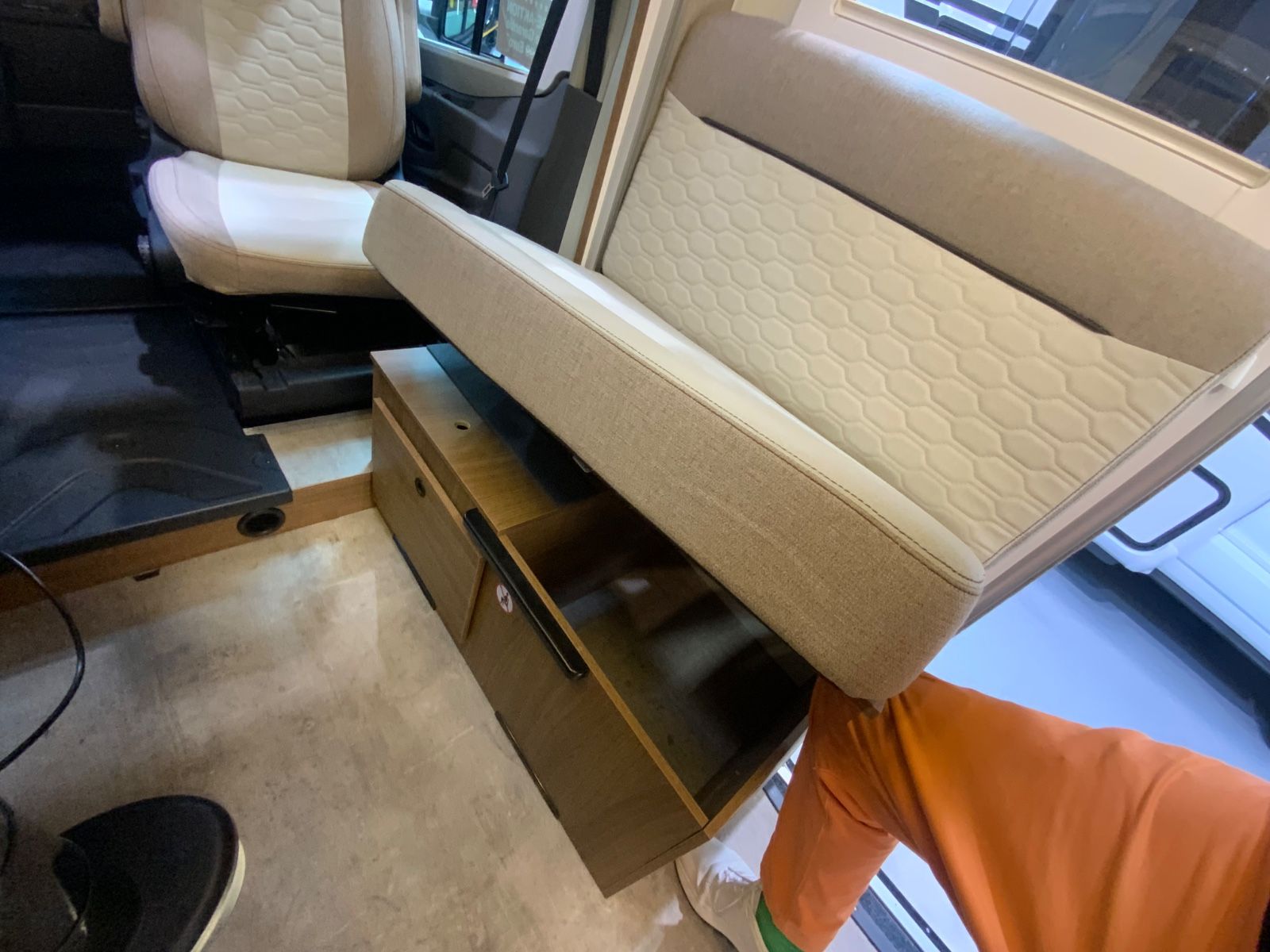 Fahrzeugabbildung Benimar Y 881 **Slim 2,14 m**neuer Grundriss**5,99 m**