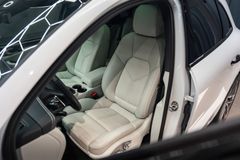 PORSCHE Macan S*CHRONO*PANO*PDLS+*ACC*360*BICOLOR*MEMORY