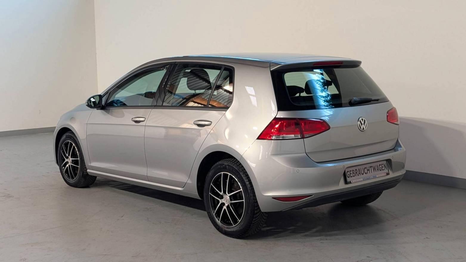 Volkswagen GOLF VII 1.2 TSI Trendline/Klima/PDC/Allwetter/