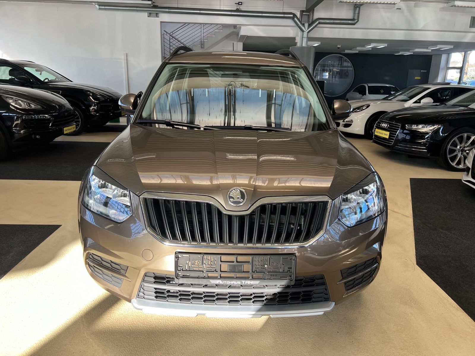 Fahrzeugabbildung SKODA Yeti Active * 1.HAND * NUR 44.800KM *