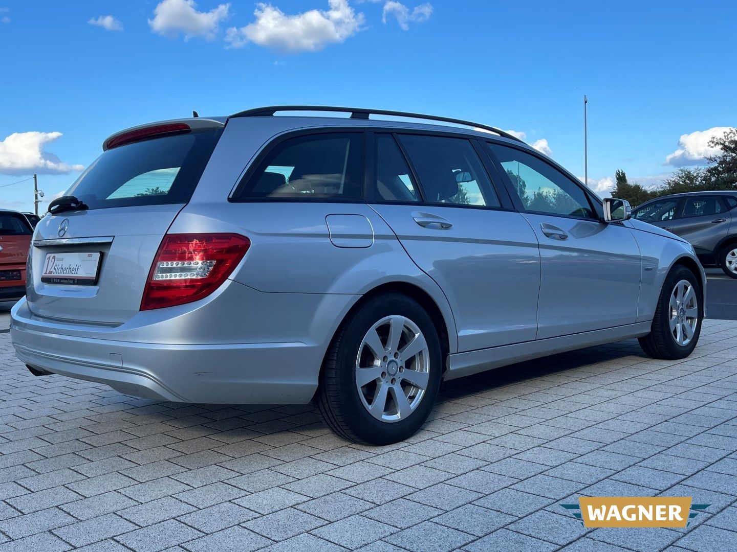 Fahrzeugabbildung Mercedes-Benz C 180 T CDI BlueEfficiency DPF Sitzheizung