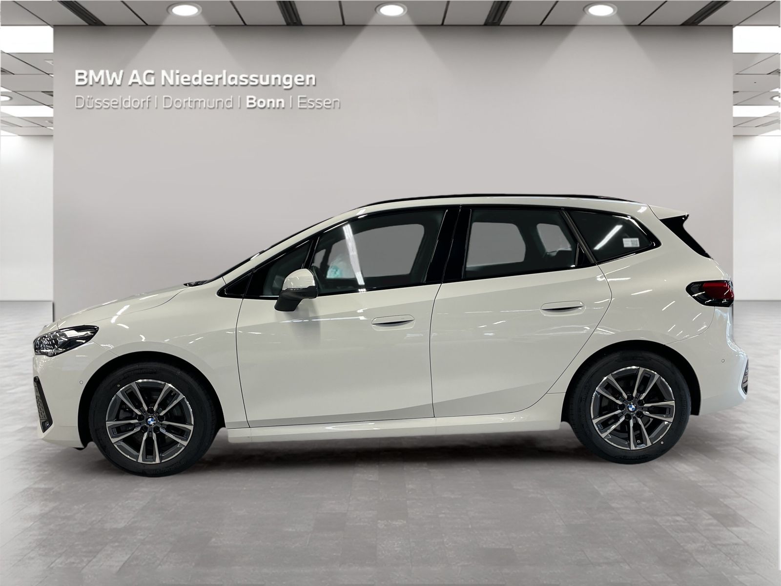 BMW 223 Active Tourer - Bild 5