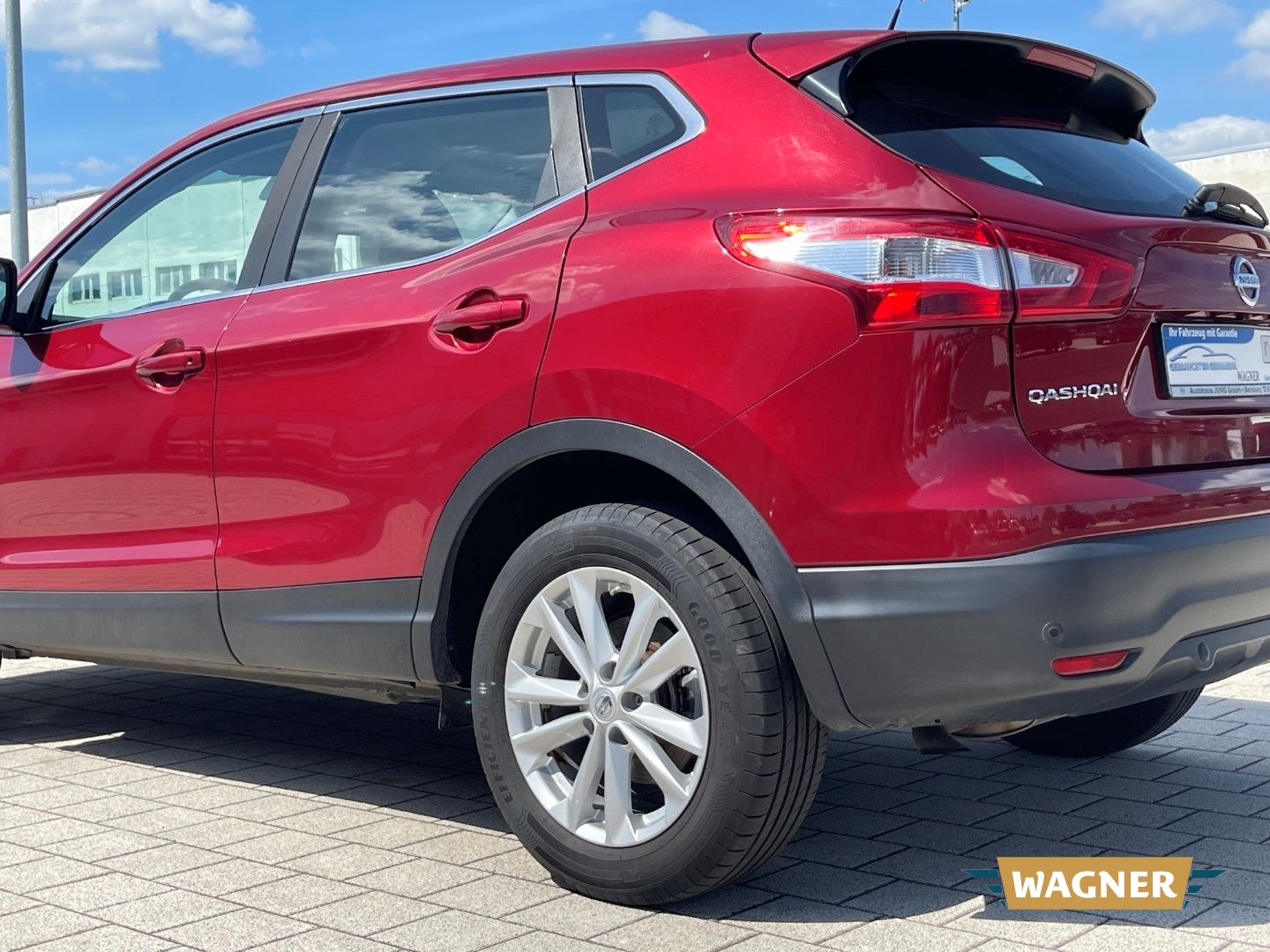 Fahrzeugabbildung Nissan Qashqai Acenta 1.2 DIG-T Klimaautomatik