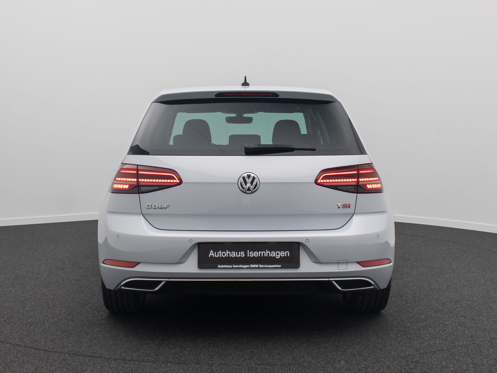 Fahrzeugabbildung Volkswagen Golf Highline PDC ACC Massage HiFi Sportsitz LM